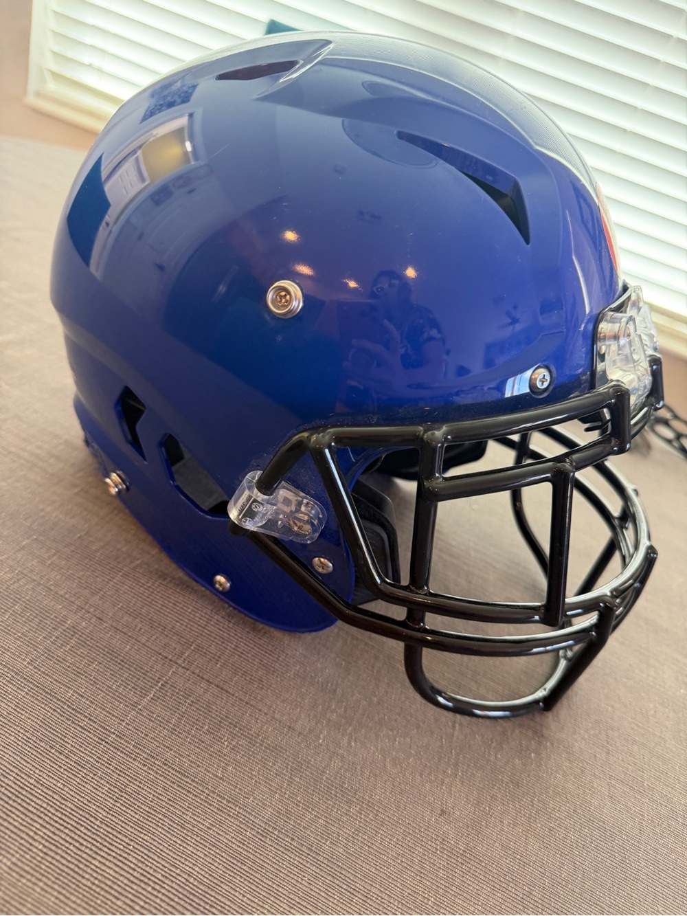 👉🏼LIKE NEW👈🏼 Schutt Youth Vengence A11 2.0 Football Helmet Size:M